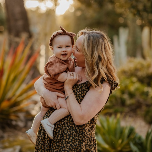 Meet your Posher, Lindsay - Picture 3 of 9